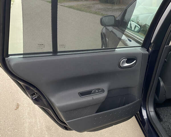 Синій Рено Меган, об'ємом двигуна 1.6 л та пробігом 186 тис. км за 6500 $, фото 29 на Automoto.ua