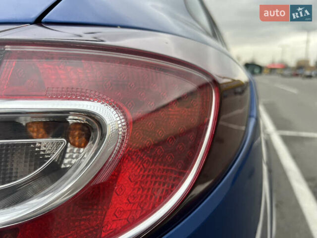 Синий Рено Меган, объемом двигателя 1.6 л и пробегом 252 тыс. км за 7000 $, фото 35 на Automoto.ua