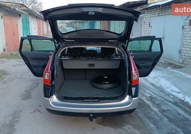 Синий Рено Меган, объемом двигателя 1.6 л и пробегом 292 тыс. км за 5750 $, фото 9 на Automoto.ua