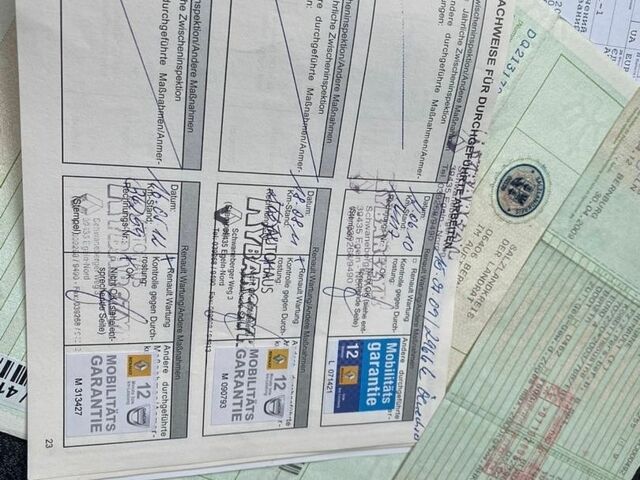 Синій Рено Меган, об'ємом двигуна 1.6 л та пробігом 204 тис. км за 6400 $, фото 37 на Automoto.ua