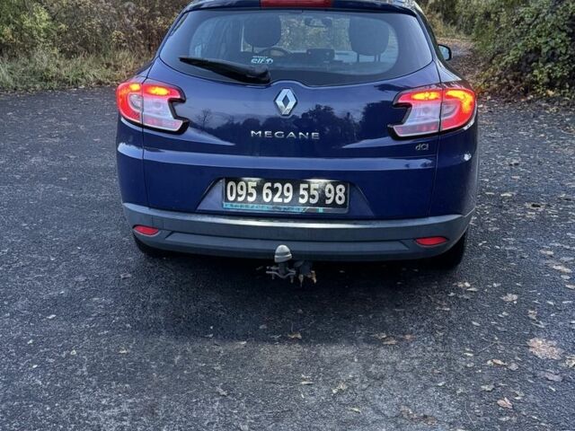Синий Рено Меган, объемом двигателя 0 л и пробегом 222 тыс. км за 3599 $, фото 4 на Automoto.ua