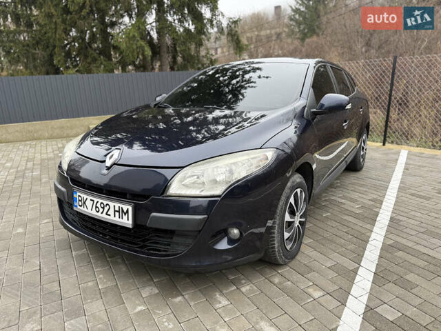 Синий Рено Меган, объемом двигателя 1.46 л и пробегом 220 тыс. км за 5600 $, фото 14 на Automoto.ua