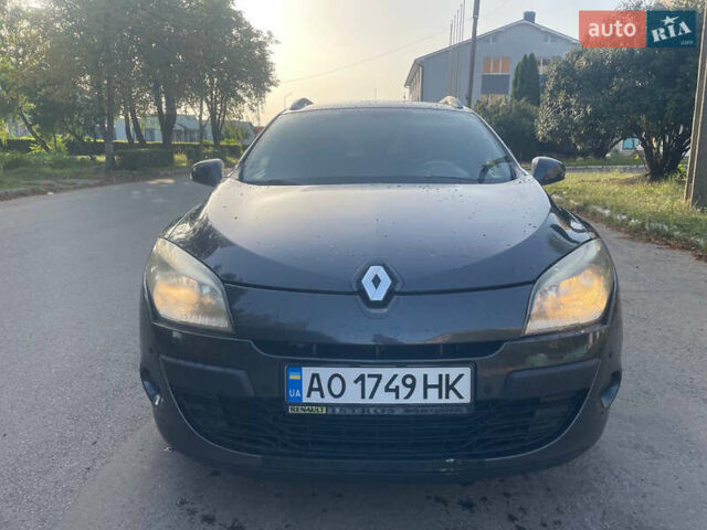 Синій Рено Меган, об'ємом двигуна 1.46 л та пробігом 272 тис. км за 6200 $, фото 1 на Automoto.ua