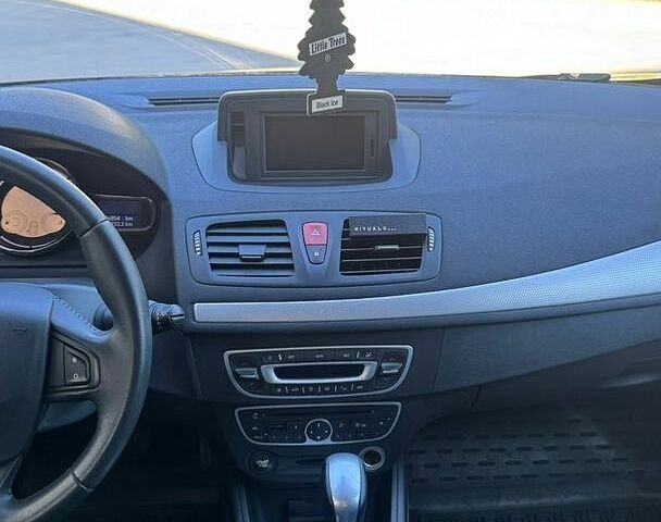 Синій Рено Меган, об'ємом двигуна 2 л та пробігом 206 тис. км за 6700 $, фото 26 на Automoto.ua