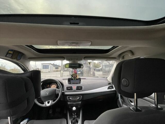 Синій Рено Меган, об'ємом двигуна 1.9 л та пробігом 300 тис. км за 6500 $, фото 3 на Automoto.ua