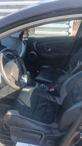 Синий Рено Меган, объемом двигателя 1.46 л и пробегом 233 тыс. км за 6400 $, фото 40 на Automoto.ua