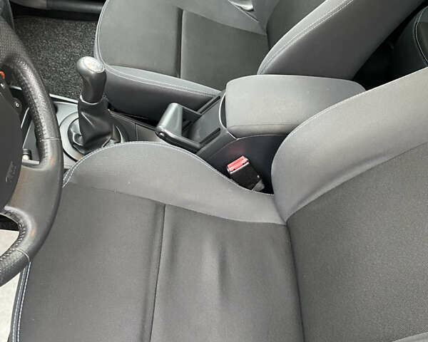 Синій Рено Меган, об'ємом двигуна 1.6 л та пробігом 186 тис. км за 6500 $, фото 14 на Automoto.ua