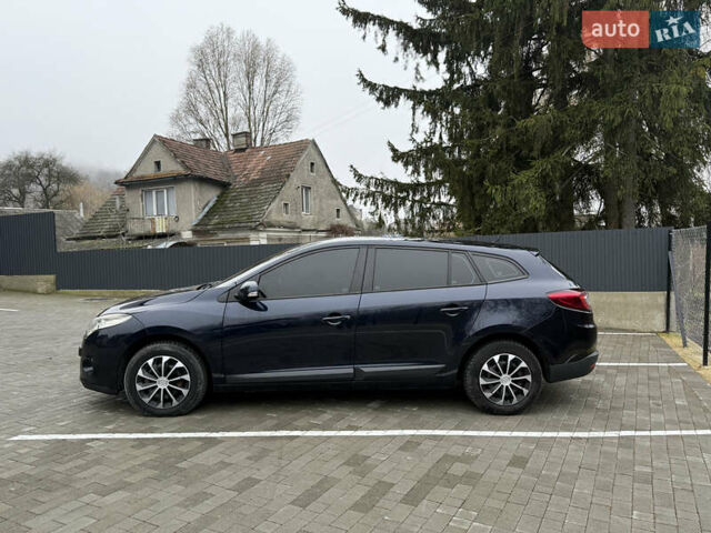 Синий Рено Меган, объемом двигателя 1.46 л и пробегом 220 тыс. км за 5600 $, фото 4 на Automoto.ua