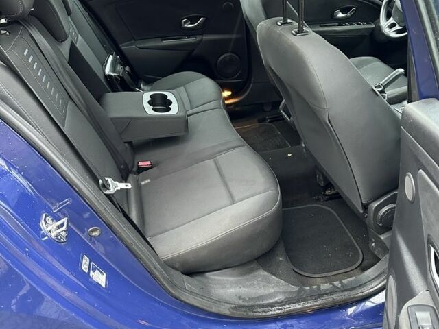 Синій Рено Меган, об'ємом двигуна 1.5 л та пробігом 270 тис. км за 3800 $, фото 11 на Automoto.ua