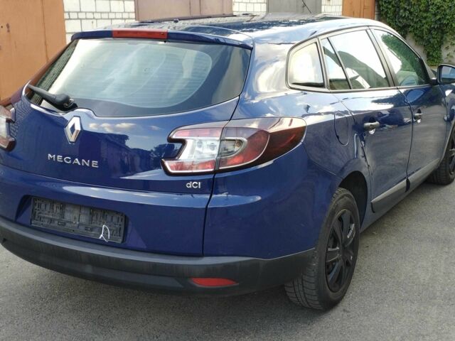 Синий Рено Меган, объемом двигателя 1.5 л и пробегом 245 тыс. км за 6500 $, фото 3 на Automoto.ua