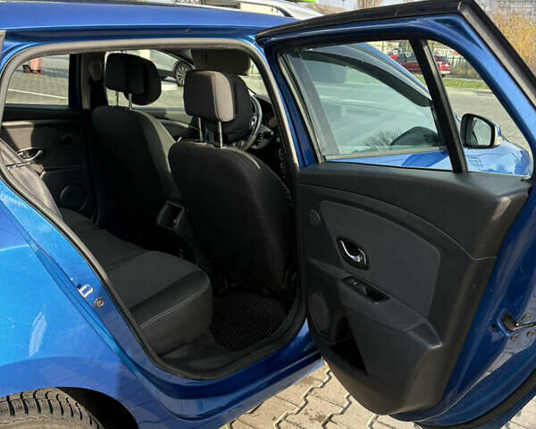 Синий Рено Меган, объемом двигателя 1.5 л и пробегом 285 тыс. км за 6800 $, фото 5 на Automoto.ua