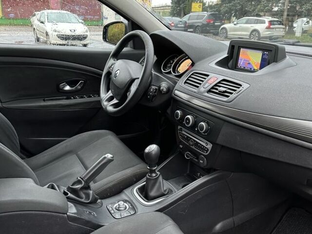 Синій Рено Меган, об'ємом двигуна 1.5 л та пробігом 270 тис. км за 3800 $, фото 14 на Automoto.ua