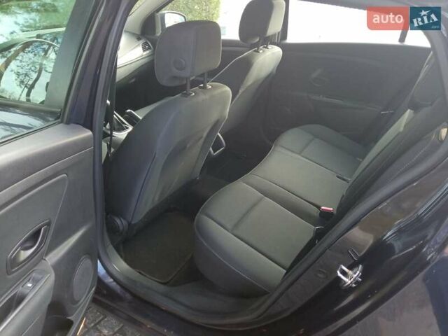 Синій Рено Меган, об'ємом двигуна 1.46 л та пробігом 228 тис. км за 6999 $, фото 11 на Automoto.ua