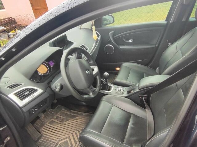 Синий Рено Меган, объемом двигателя 1.9 л и пробегом 357 тыс. км за 6900 $, фото 3 на Automoto.ua