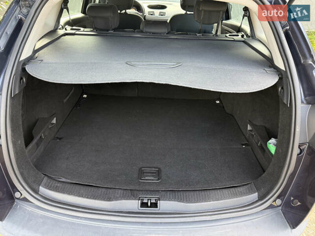 Синий Рено Меган, объемом двигателя 1.6 л и пробегом 190 тыс. км за 7450 $, фото 29 на Automoto.ua