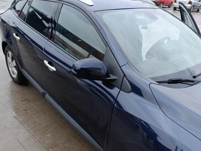 Синій Рено Меган, об'ємом двигуна 1.5 л та пробігом 241 тис. км за 7500 $, фото 2 на Automoto.ua