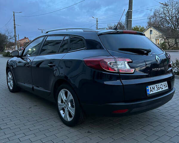 Синий Рено Меган, объемом двигателя 1.46 л и пробегом 278 тыс. км за 6900 $, фото 4 на Automoto.ua