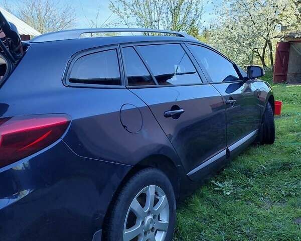 Синій Рено Меган, об'ємом двигуна 1.46 л та пробігом 357 тис. км за 6000 $, фото 3 на Automoto.ua