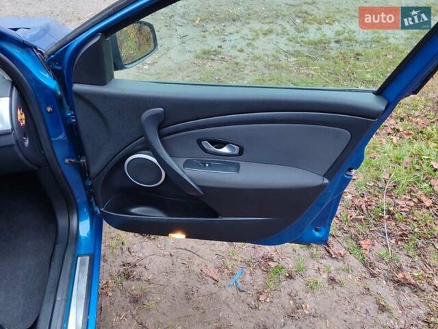 Синий Рено Меган, объемом двигателя 1.6 л и пробегом 201 тыс. км за 6499 $, фото 11 на Automoto.ua