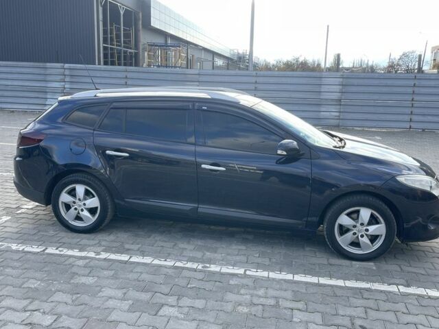 Синий Рено Меган, объемом двигателя 1.5 л и пробегом 260 тыс. км за 6900 $, фото 15 на Automoto.ua