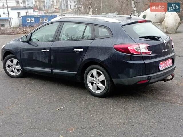 Синій Рено Меган, об'ємом двигуна 1.6 л та пробігом 190 тис. км за 7299 $, фото 8 на Automoto.ua