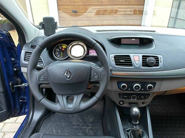 Синій Рено Меган, об'ємом двигуна 1.5 л та пробігом 307 тис. км за 6199 $, фото 17 на Automoto.ua