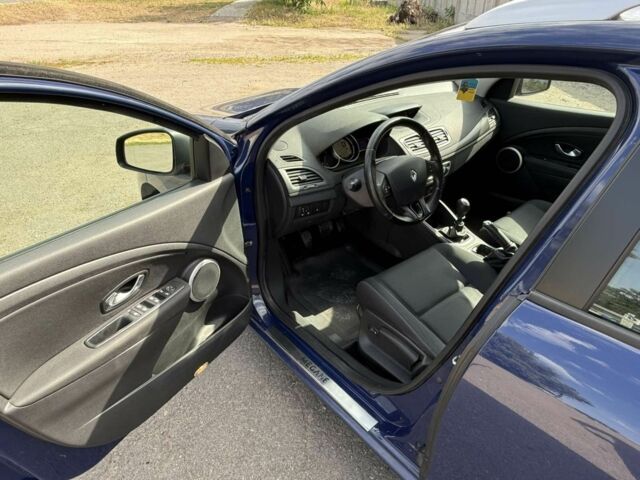 Синий Рено Меган, объемом двигателя 0 л и пробегом 284 тыс. км за 6400 $, фото 8 на Automoto.ua