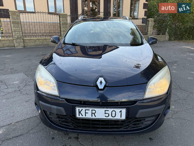 Синий Рено Меган, объемом двигателя 1.6 л и пробегом 190 тыс. км за 7450 $, фото 3 на Automoto.ua