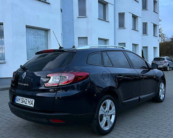 Синий Рено Меган, объемом двигателя 1.46 л и пробегом 278 тыс. км за 6900 $, фото 5 на Automoto.ua