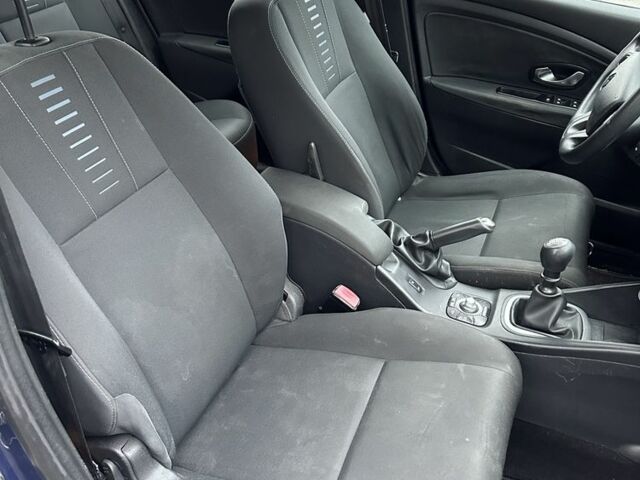 Синій Рено Меган, об'ємом двигуна 1.5 л та пробігом 270 тис. км за 3800 $, фото 15 на Automoto.ua