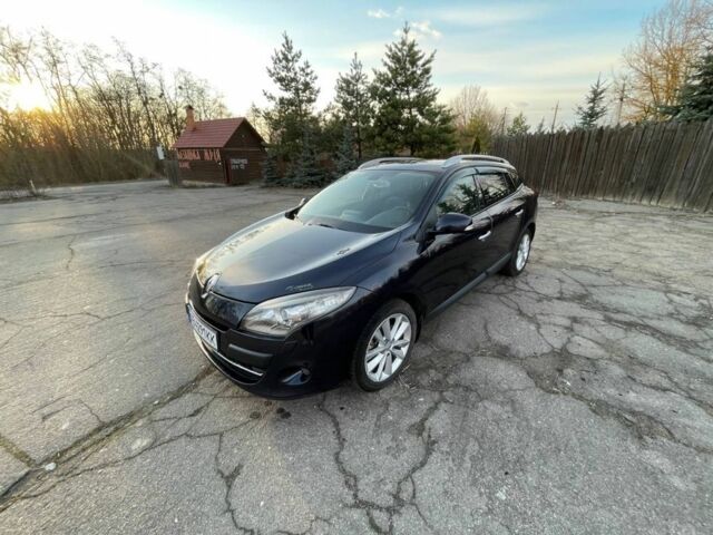 Синий Рено Меган, объемом двигателя 2 л и пробегом 254 тыс. км за 7500 $, фото 4 на Automoto.ua