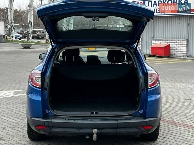 Синий Рено Меган, объемом двигателя 1.46 л и пробегом 310 тыс. км за 7700 $, фото 12 на Automoto.ua