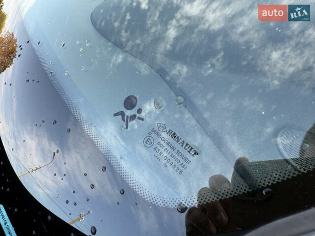 Синий Рено Меган, объемом двигателя 1.6 л и пробегом 190 тыс. км за 7450 $, фото 30 на Automoto.ua