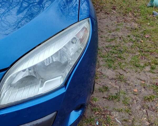 Синий Рено Меган, объемом двигателя 1.6 л и пробегом 201 тыс. км за 6499 $, фото 5 на Automoto.ua