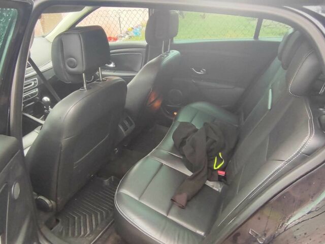 Синий Рено Меган, объемом двигателя 1.9 л и пробегом 357 тыс. км за 6900 $, фото 4 на Automoto.ua