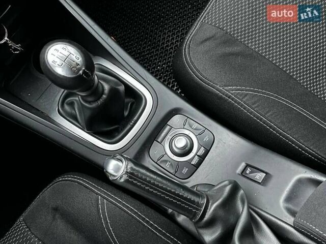 Синий Рено Меган, объемом двигателя 1.46 л и пробегом 310 тыс. км за 7700 $, фото 22 на Automoto.ua