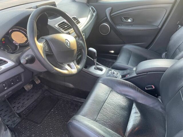 Синий Рено Меган, объемом двигателя 2 л и пробегом 254 тыс. км за 7500 $, фото 9 на Automoto.ua