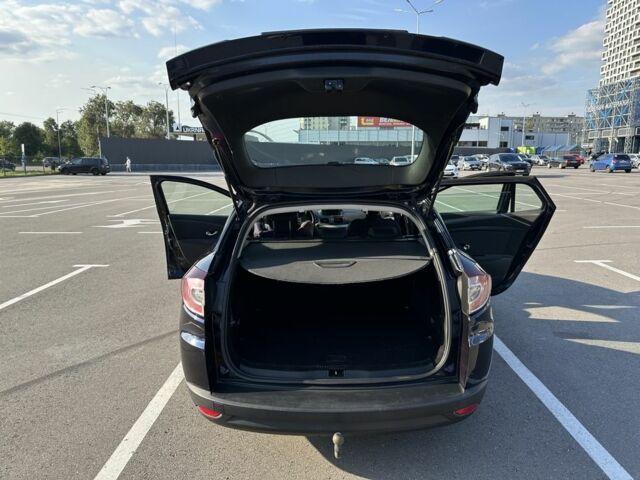 Синий Рено Меган, объемом двигателя 1.5 л и пробегом 244 тыс. км за 6900 $, фото 14 на Automoto.ua