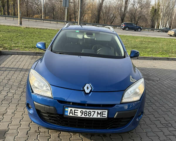 Синий Рено Меган, объемом двигателя 1.5 л и пробегом 285 тыс. км за 6800 $, фото 8 на Automoto.ua