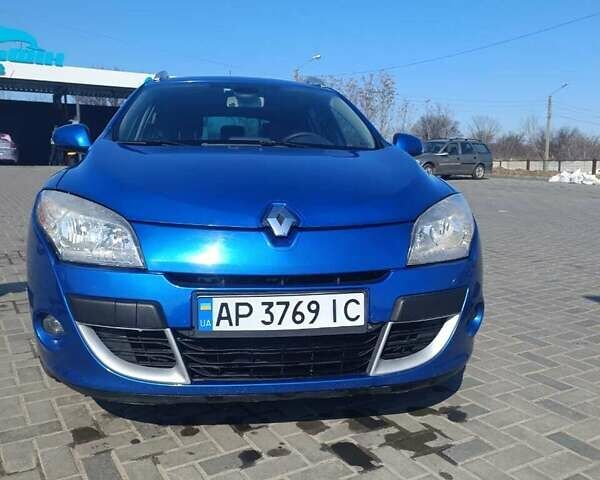 Синий Рено Меган, объемом двигателя 1.46 л и пробегом 313 тыс. км за 6800 $, фото 1 на Automoto.ua