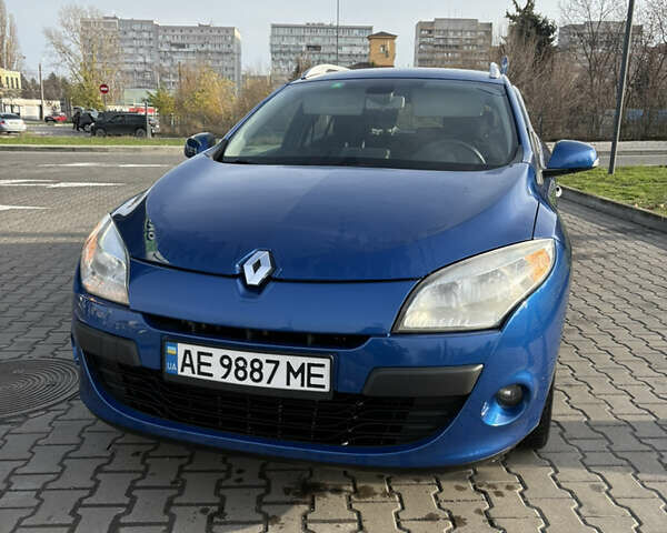 Синий Рено Меган, объемом двигателя 1.5 л и пробегом 285 тыс. км за 6800 $, фото 1 на Automoto.ua