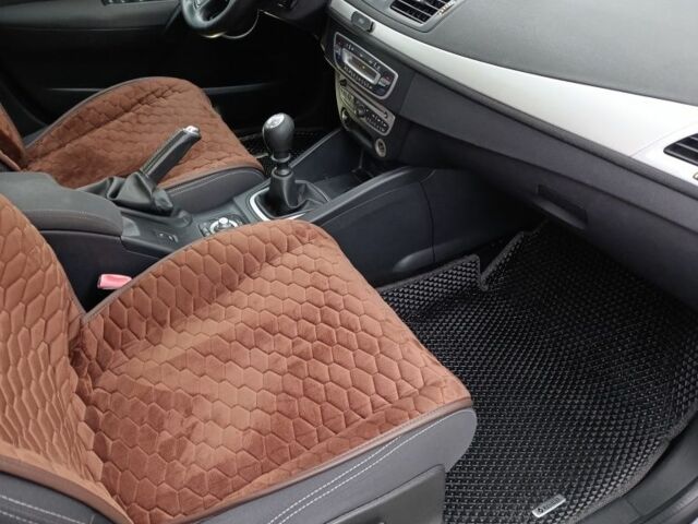 Синій Рено Меган, об'ємом двигуна 1.5 л та пробігом 241 тис. км за 7500 $, фото 5 на Automoto.ua