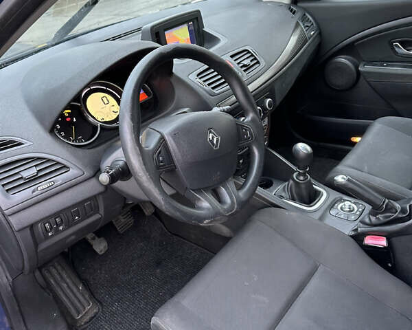 Синий Рено Меган, объемом двигателя 1.5 л и пробегом 270 тыс. км за 3899 $, фото 6 на Automoto.ua