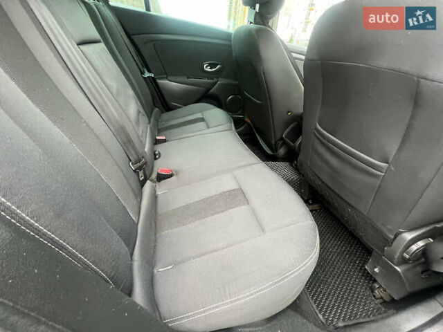 Синий Рено Меган, объемом двигателя 1.46 л и пробегом 281 тыс. км за 5900 $, фото 21 на Automoto.ua