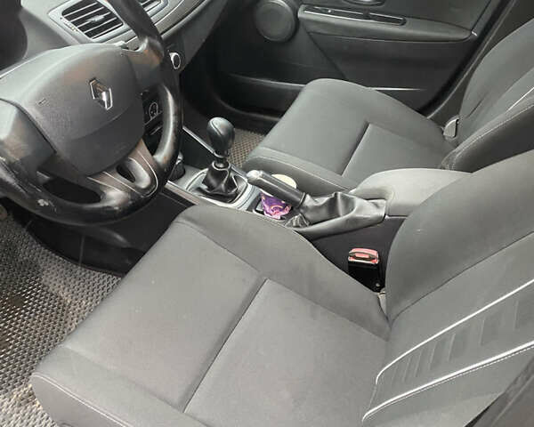 Синий Рено Меган, объемом двигателя 1.46 л и пробегом 251 тыс. км за 5999 $, фото 5 на Automoto.ua