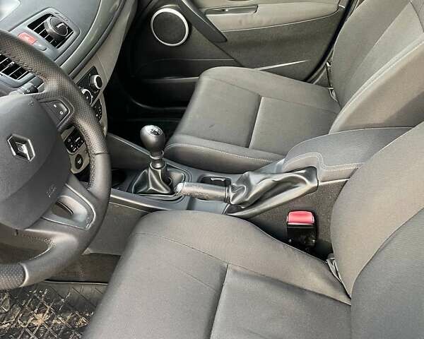 Синий Рено Меган, объемом двигателя 1.46 л и пробегом 308 тыс. км за 6199 $, фото 22 на Automoto.ua