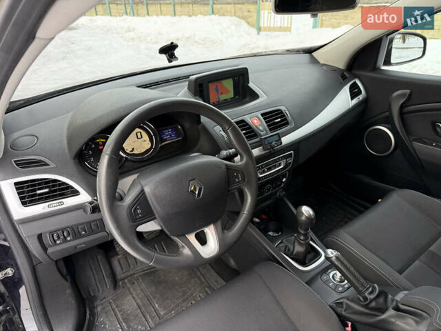 Синий Рено Меган, объемом двигателя 1.5 л и пробегом 260 тыс. км за 7399 $, фото 32 на Automoto.ua