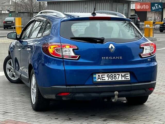 Синий Рено Меган, объемом двигателя 1.46 л и пробегом 310 тыс. км за 7700 $, фото 1 на Automoto.ua