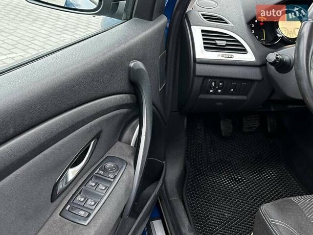 Синий Рено Меган, объемом двигателя 1.46 л и пробегом 310 тыс. км за 7700 $, фото 17 на Automoto.ua