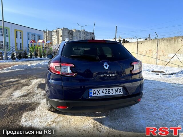 Синий Рено Меган, объемом двигателя 1.6 л и пробегом 17800 тыс. км за 6700 $, фото 4 на Automoto.ua